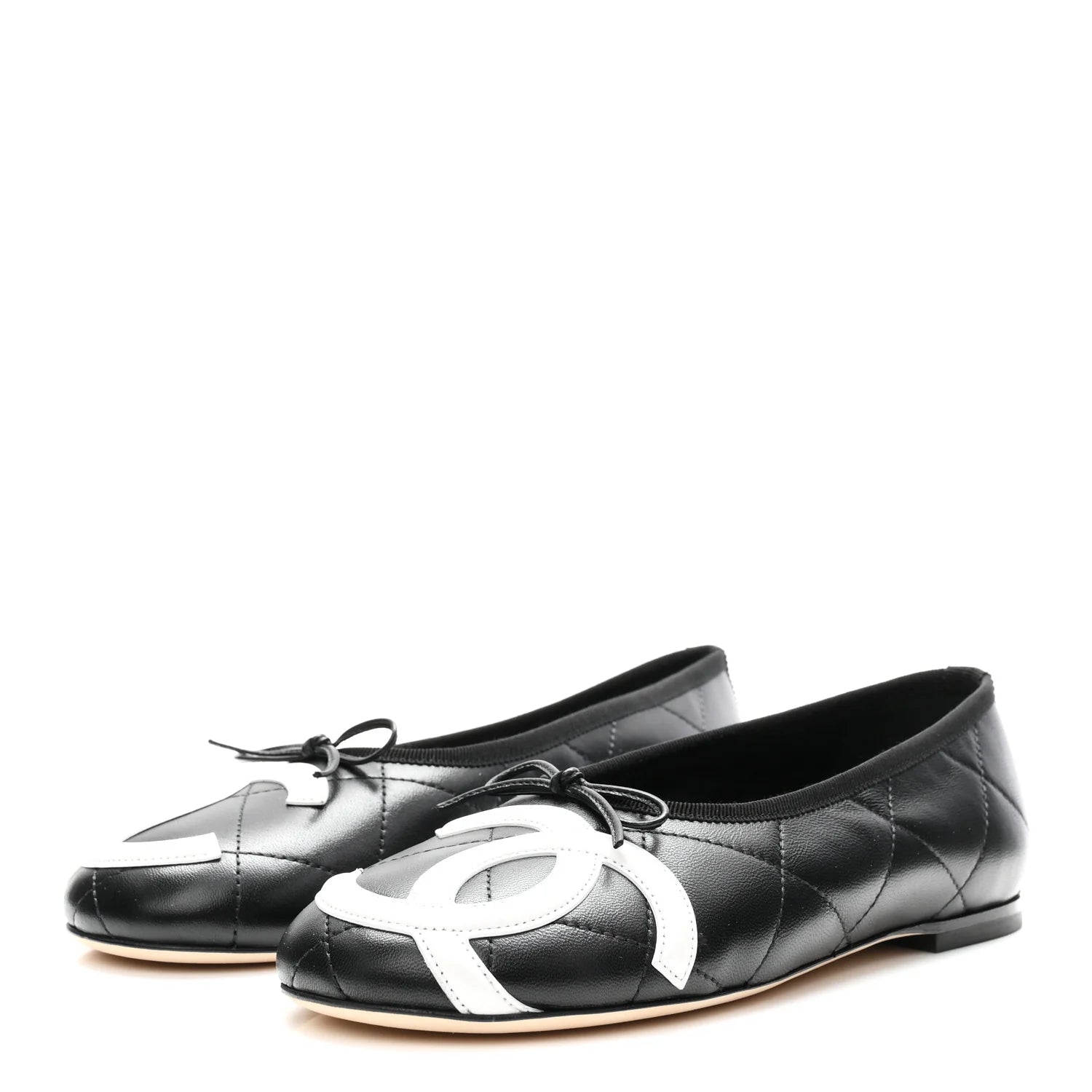 Lambskin Quilted CC Cambon Ballet Flat Black White