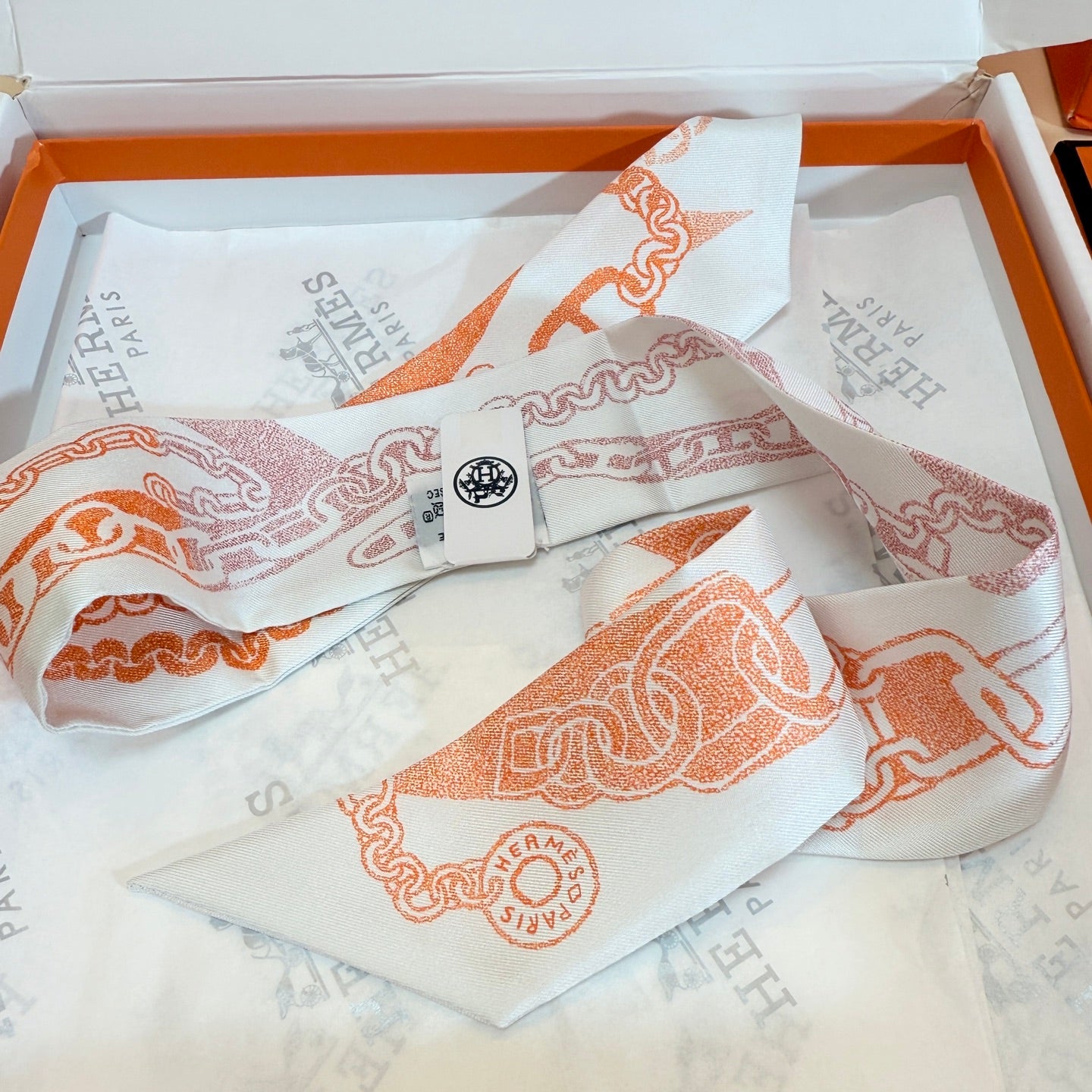 Hermès Twilly İpek Eşarp