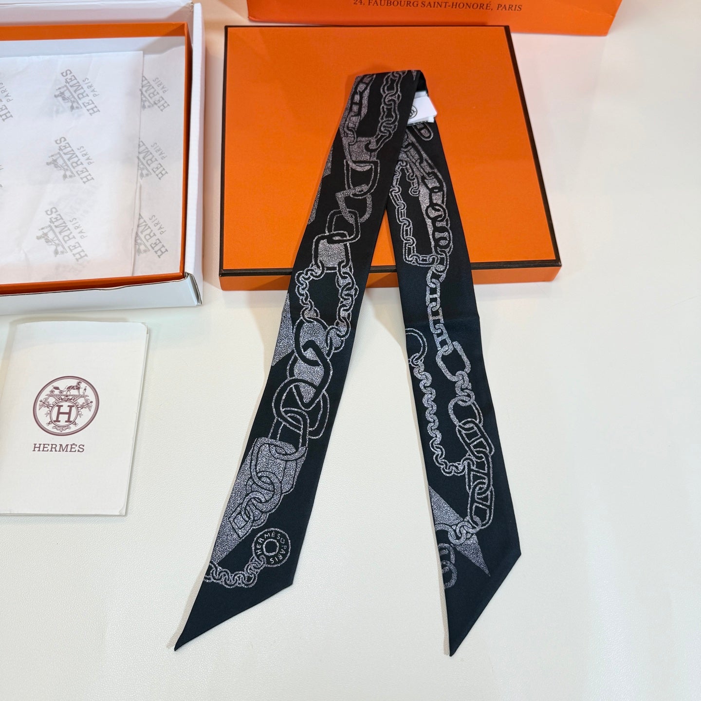 Hermès Twilly İpek Eşarp